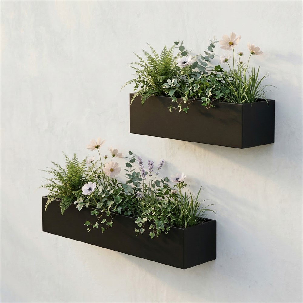 Blomlådor på vägg